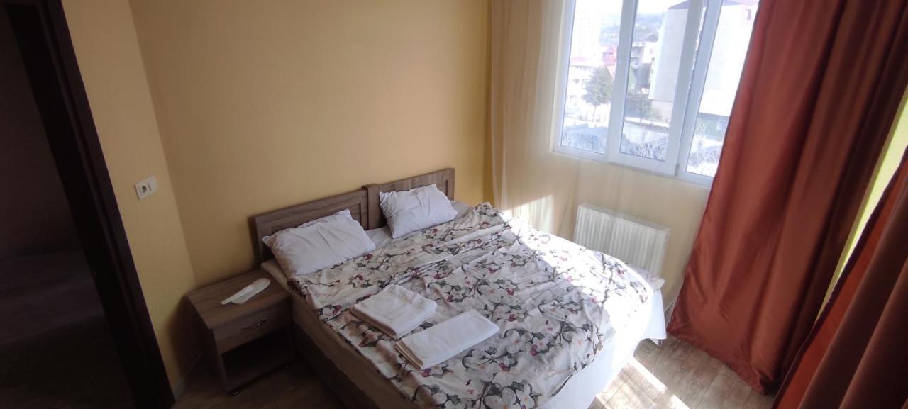 Femily Hotel In Batumi Mareti Str 2 Bagian luar foto