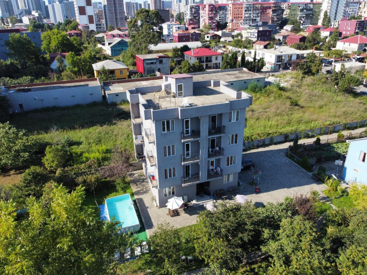 Femily Hotel In Batumi Mareti Str 2 Bagian luar foto