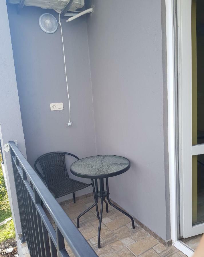 Femily Hotel In Batumi Mareti Str 2 Bagian luar foto
