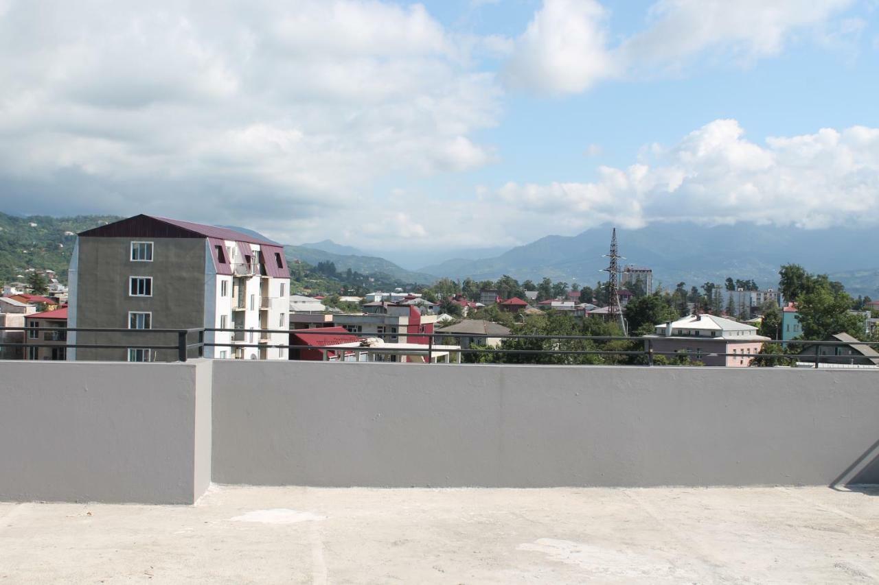 Femily Hotel In Batumi Mareti Str 2 Bagian luar foto